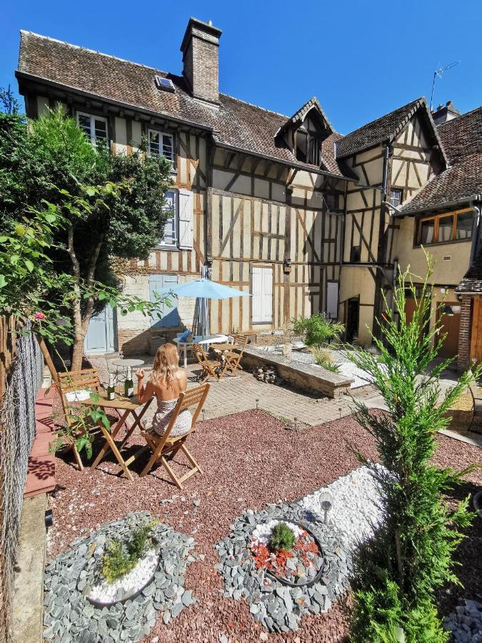 Le Spa De La Cathedrale - Jacuzzi - Sauna - Champagne - Netflix - Wifi Troyes Exterior foto